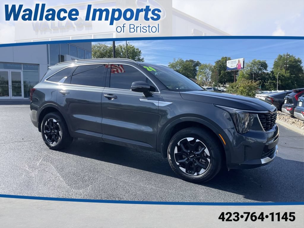 Certified 2024 Kia Sorento S AWD/4WD image 1