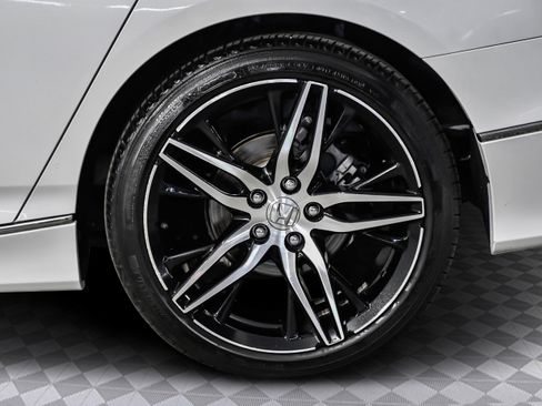 Used 2022 Honda Accord Touring image 34