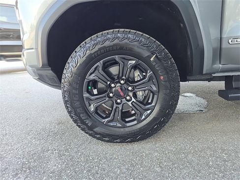 New 2025 GMC Canyon Elevation w/ Convenience Package image 29