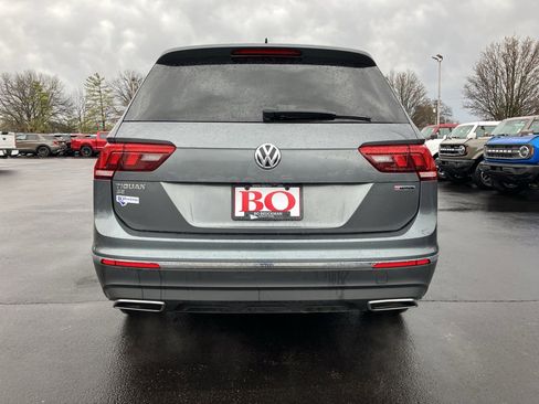 Used 2020 Volkswagen Tiguan SE w/ Panoramic Sunroof Package AWD/4WD image 7