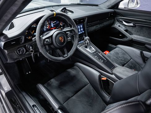 Used 2019 Porsche 911 GT3 RS RWD image 9