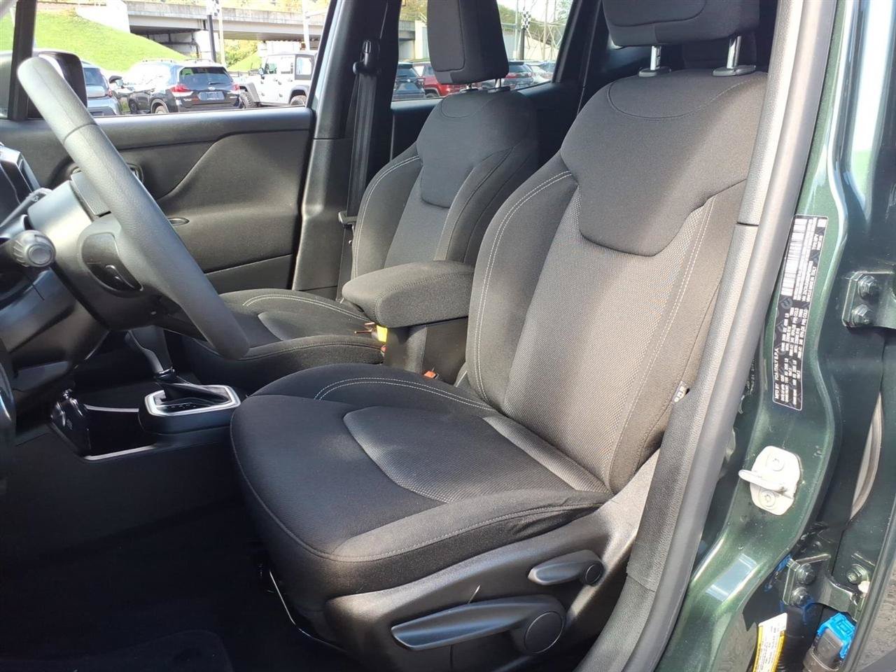 Used 2021 Jeep Renegade Sport AWD/4WD image 6