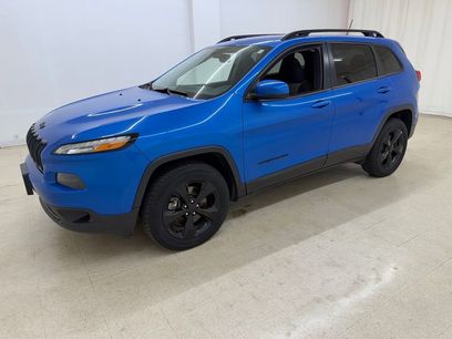 Used 2018 Jeep Cherokee Latitude w/ Altitude Package