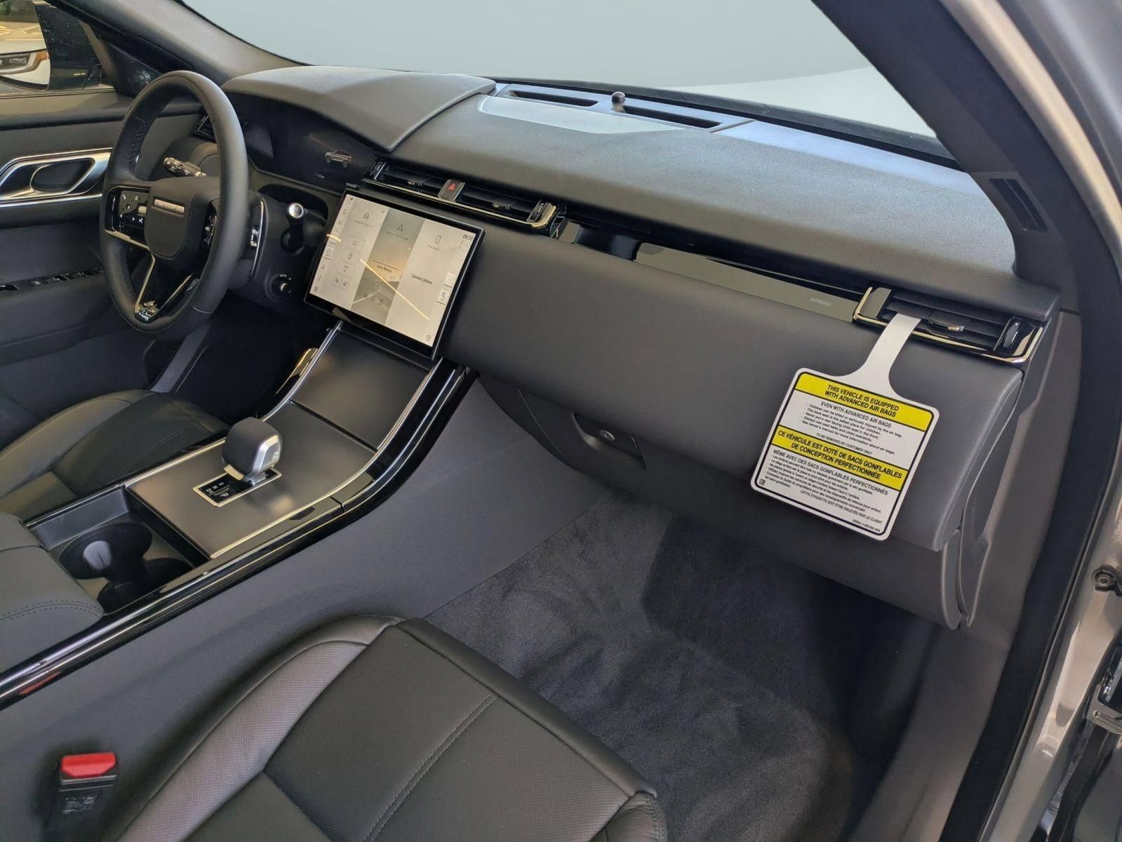 New 2026 Land Rover Range Rover Velar S AWD/4WD image 29