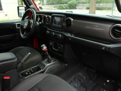 Used 2020 Jeep Gladiator Sport AWD/4WD image 21