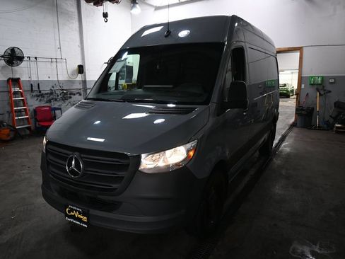 Used 2024 Mercedes-Benz Sprinter 2500 w/ Acoustic Package image 5