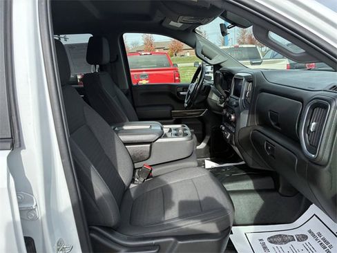 Used 2021 Chevrolet Silverado 1500 LT image 17