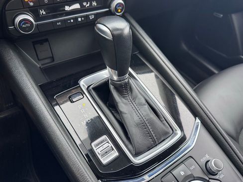 Used 2020 MAZDA CX-5 Touring image 34