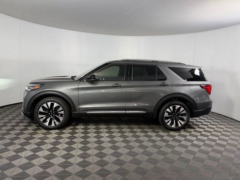 Used 2025 Ford Explorer Platinum w/ LUX Leather Package image 10