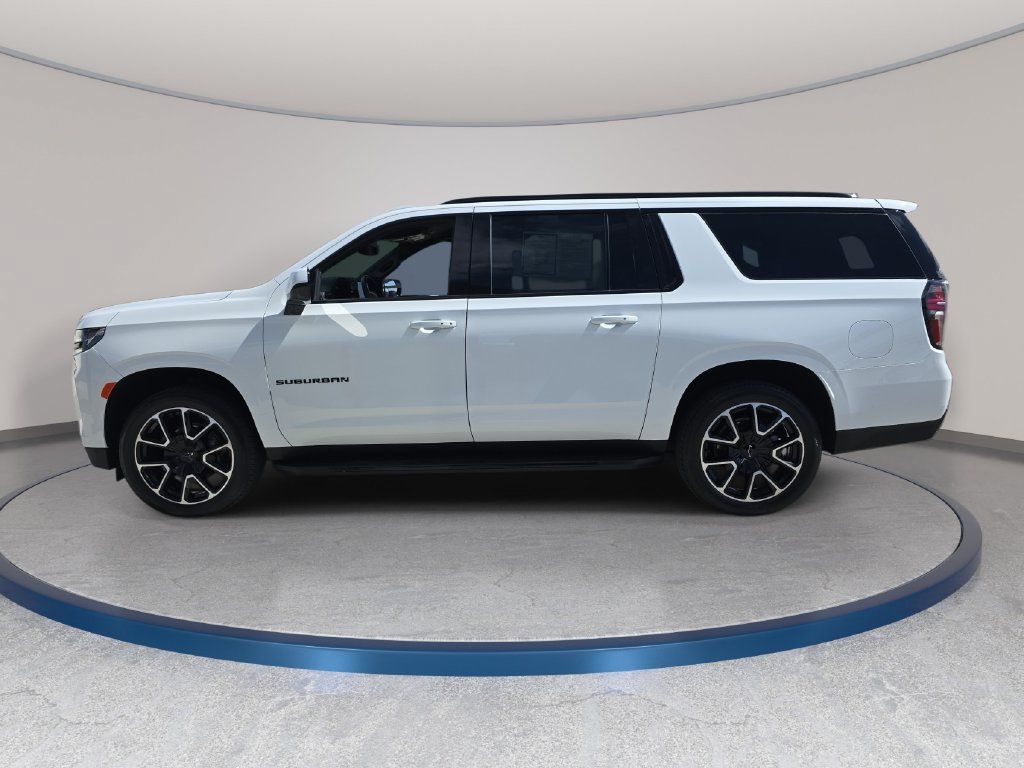 Used 2024 Chevrolet Suburban RST AWD/4WD image 9