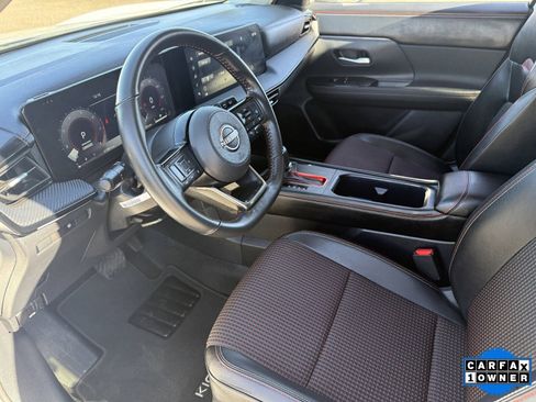 Certified 2025 Nissan Kicks SR image 19