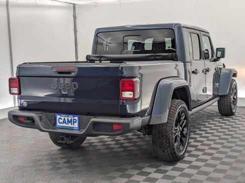Used 2025 Jeep Gladiator Sport AWD/4WD image 6