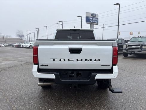 Used 2024 Toyota Tacoma TRD Sport w/ TRD Sport Premium Package image 6