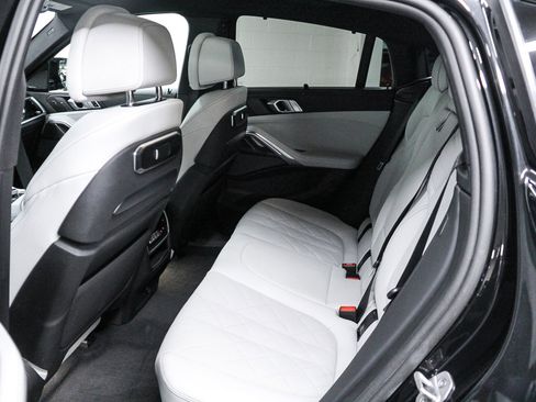 Used 2025 BMW X6 M60i AWD/4WD image 17