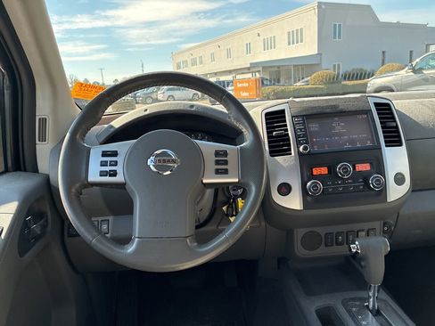 Used 2019 Nissan Frontier SV w/ Value Truck Package image 15
