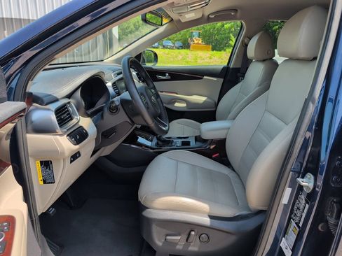 Used 2018 Kia Sorento EX FWD image 7
