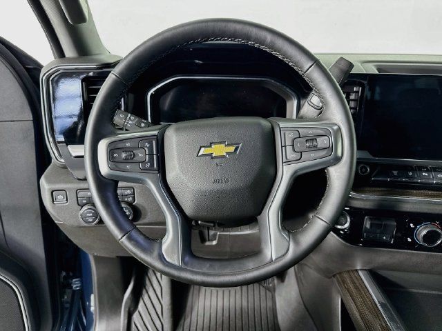Used 2025 Chevrolet Silverado 2500 LT w/ All Star Edition AWD/4WD image 12