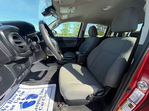 Used 2021 Toyota Tacoma SR w/ SR Convenience Package image 11