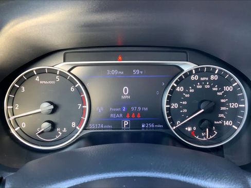 Used 2025 Nissan Altima 2.5 SV image 24