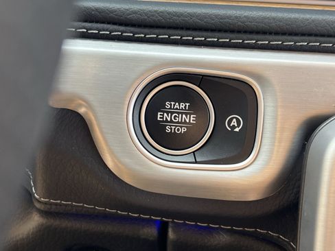 Used 2025 Mercedes-Benz G 63 AMG 4MATIC image 39