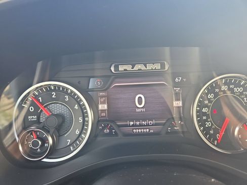 Used 2023 RAM 1500 Big Horn AWD/4WD image 14