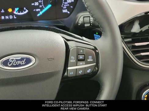 Certified 2022 Ford Escape SE w/ Cold Weather Package image 29