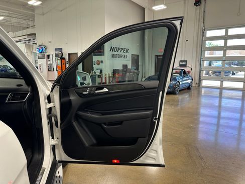 Used 2016 Mercedes-Benz GLE 350 image 39