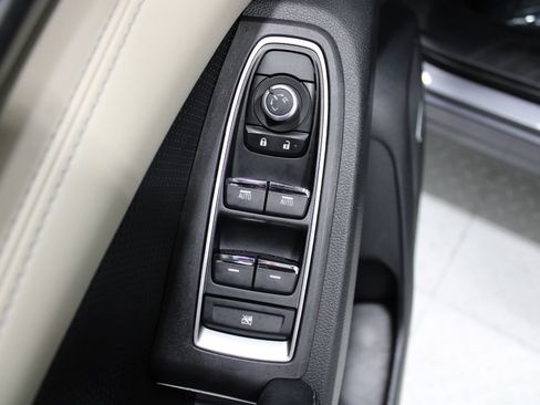 Used 2022 Subaru Ascent Limited w/ Technology Package AWD/4WD image 48