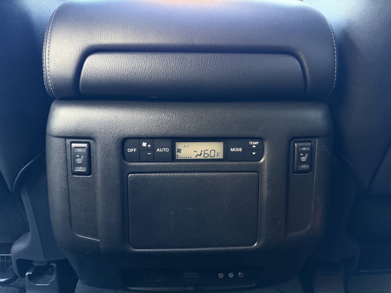 Used 2015 INFINITI QX80 4WD w/ Theater Package image 29