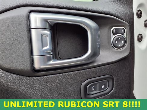 Used 2021 Jeep Wrangler Unlimited Rubicon w/ Xtreme Recon 35" Tire Package image 14