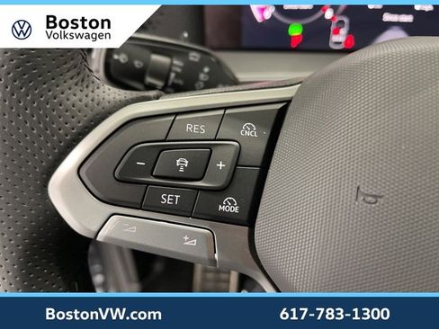 New 2026 Volkswagen Tiguan SE R-Line image 16