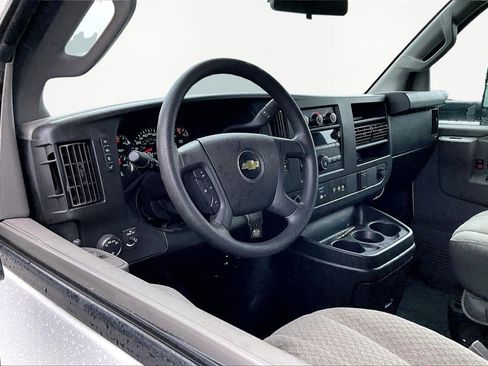 Used 2018 Chevrolet Express 3500 LT w/ LT Preferred Equipment Group image 15