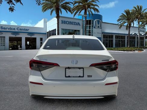 Certified 2024 Honda Civic Touring image 7
