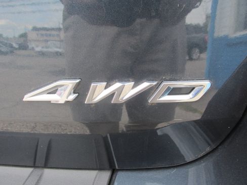 Used 2023 Ford Explorer XLT w/ Equipment Group 202A AWD/4WD image 20