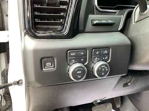 Used 2024 GMC Sierra 2500 AT4X w/ AT4X AEV Edition AWD/4WD image 14