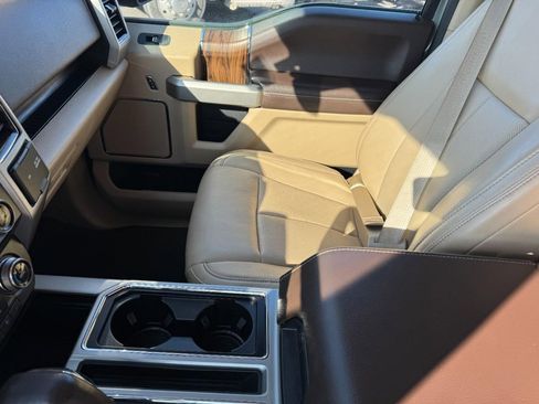 Used 2019 Ford F150 Lariat w/ Equipment Group 502A Luxury image 13