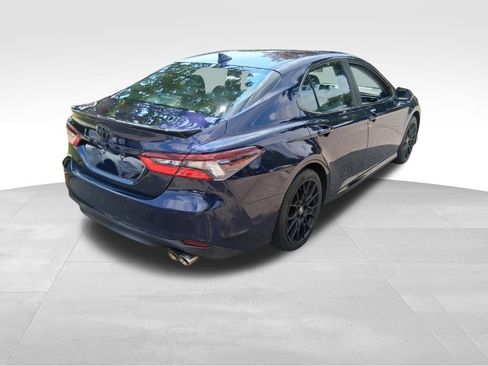 Used 2021 Toyota Camry LE FWD image 7