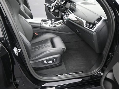 Used 2022 BMW X5 M Competition w/ Competition Package 2 image 12