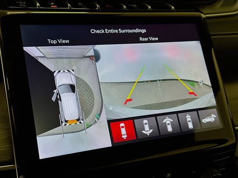 Used 2024 Jeep Grand Cherokee L Limited w/ Luxury Tech Group II image 23