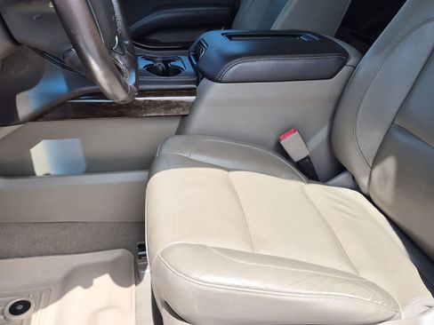 Used 2020 Chevrolet Tahoe LT AWD/4WD image 15