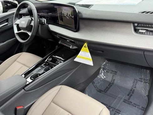 New 2026 Audi Q3 quattro 2.0T AWD/4WD image 26