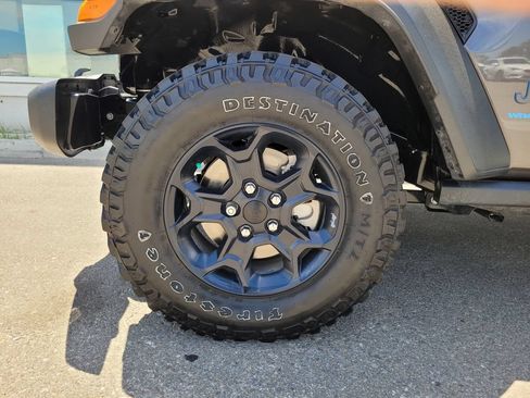 Used 2023 Jeep Wrangler Unlimited w/ 8.4" Radio Group AWD/4WD image 36