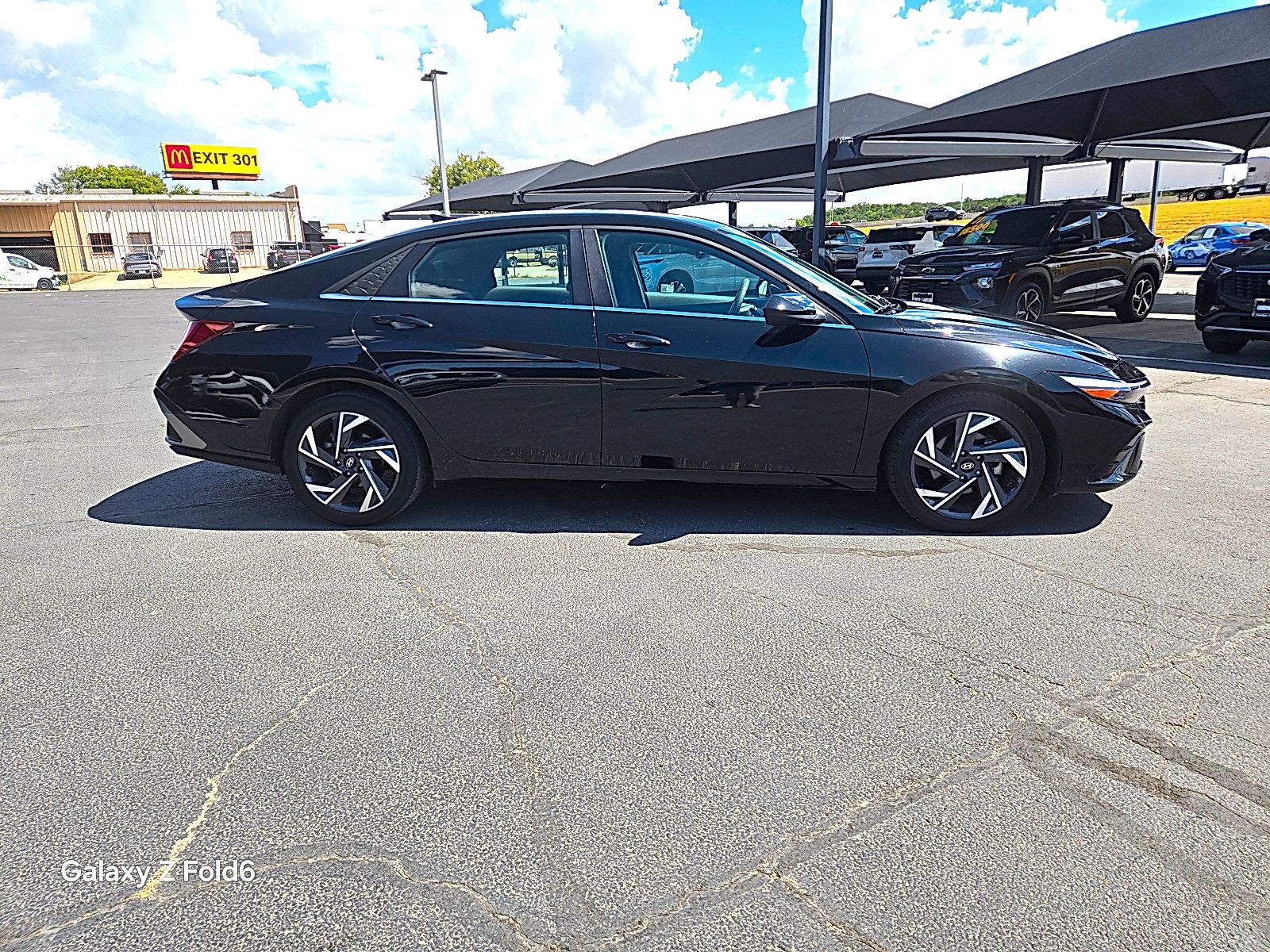 Used 2025 Hyundai Elantra SEL FWD image 5