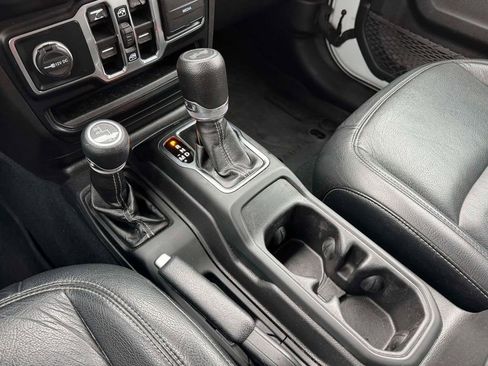 Used 2022 Jeep Wrangler Unlimited Sahara w/ LED Lighting Group image 29