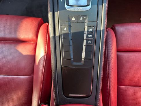 Certified 2021 Porsche 718 Cayman S image 27