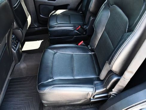 Used 2016 Ford Explorer Limited w/ Equipment Group 301A AWD/4WD image 19
