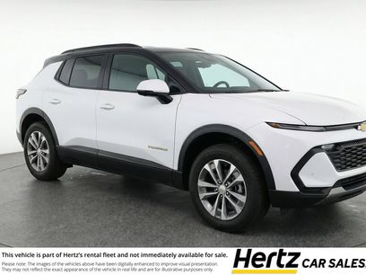 Used 2025 Chevrolet Equinox LT