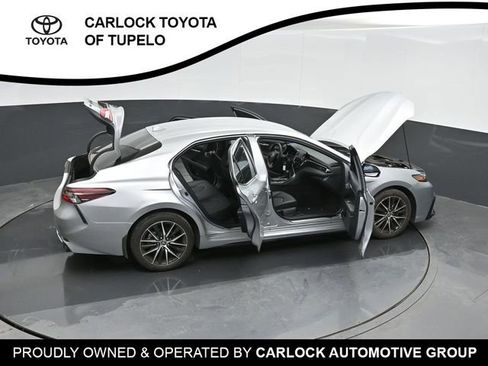 Used 2024 Toyota Camry SE image 44