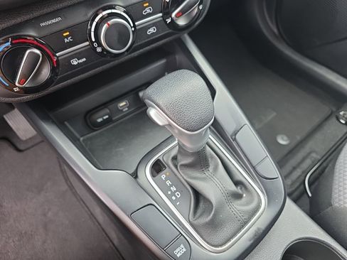 Used 2024 Kia Soul LX w/ Option Group 015 FWD image 20