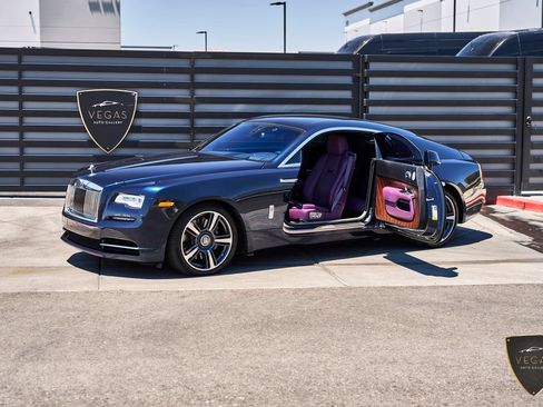 Used 2017 Rolls-Royce Wraith RWD image 5